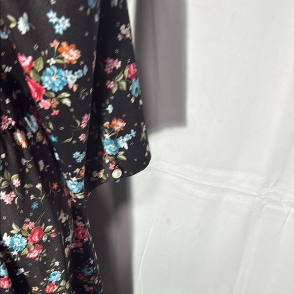 Whirlaway Frocks Floral Black Dress with Lace Collar Size 12P - Picture 7 of 11